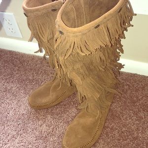 Minnetonka fringe boots